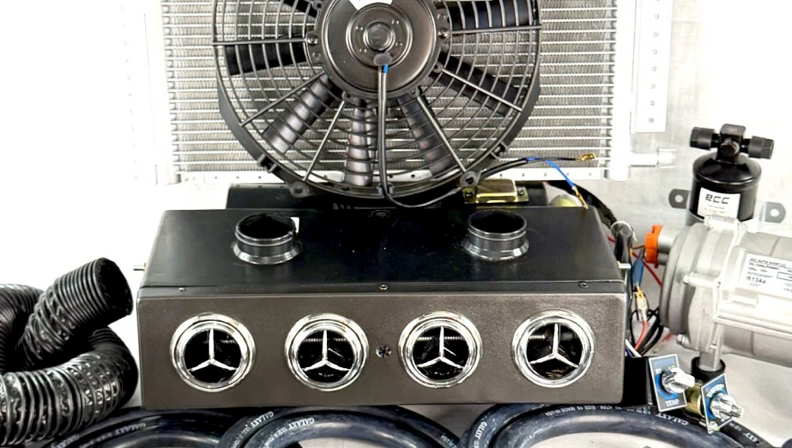 A/C KIT ELECTRIC 12 VOLTS HEAT & COOL 404 WITH 2 AUXILIARY DEFROSTER VENT