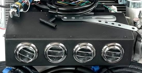 UNIVERSAL EVAPORATOR UNDERDASH 404-0 SHADOW HEAT AND COOL CHROME VENTS